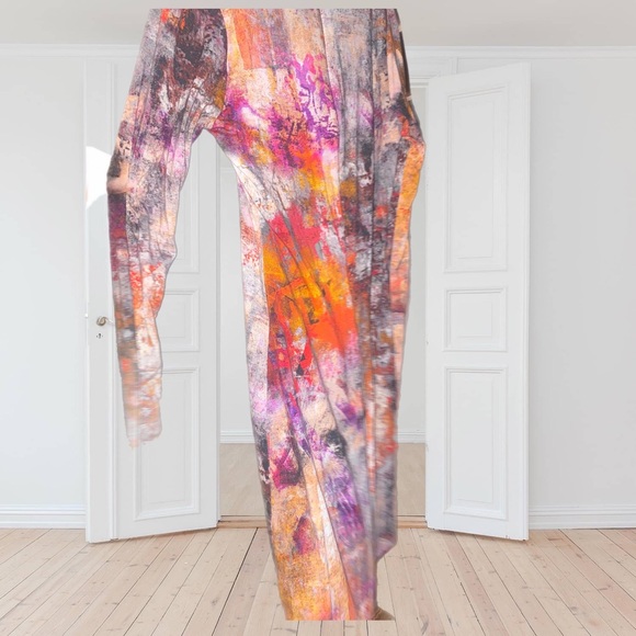 FIFTEEN TWENTY | Size Small | long sleeve V-Neck! Amazing on! - Picture 5 of 7